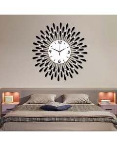 Horloge murale moderne de forme circulaire en métal