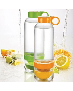 Bouteille d'eau avec pressoir orange manuel en silicone 
